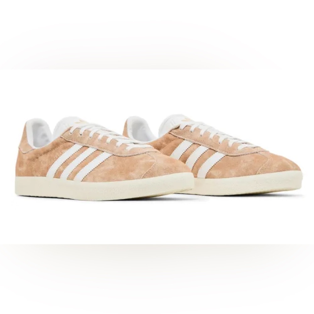 NEW [Adidas] Gazelle Suede Sneakers Shoes Beige/White Men’s 7.5 / Women’s 8.5 - Picture 2 of 13
